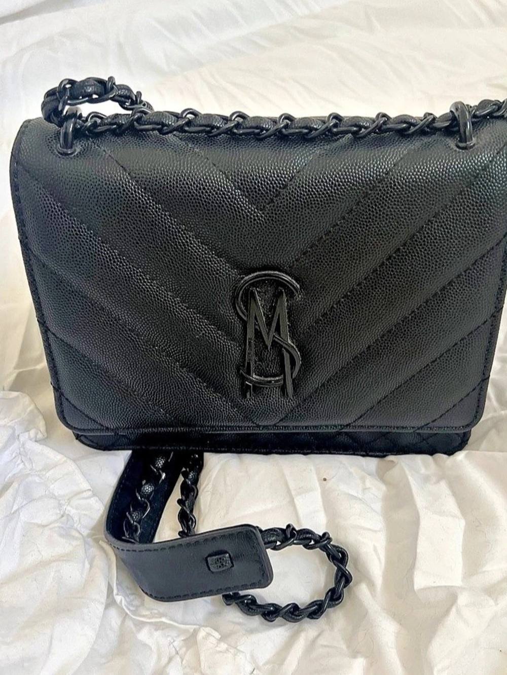 Steve Madden Quilted Shoulder Bag in Black